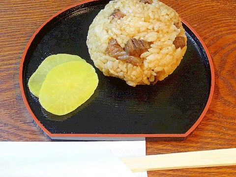 ピリッと辛口☆　大人の「焼肉おにぎり」